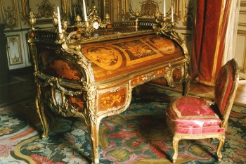 Jean-Henri Riesener and Jean-François Oeben. Bureau du Roi (Secrétaire à cylindre de Louis XV) in the Cabinet intérieur du Petit Appartement, Château de Versailles. 1760-1769